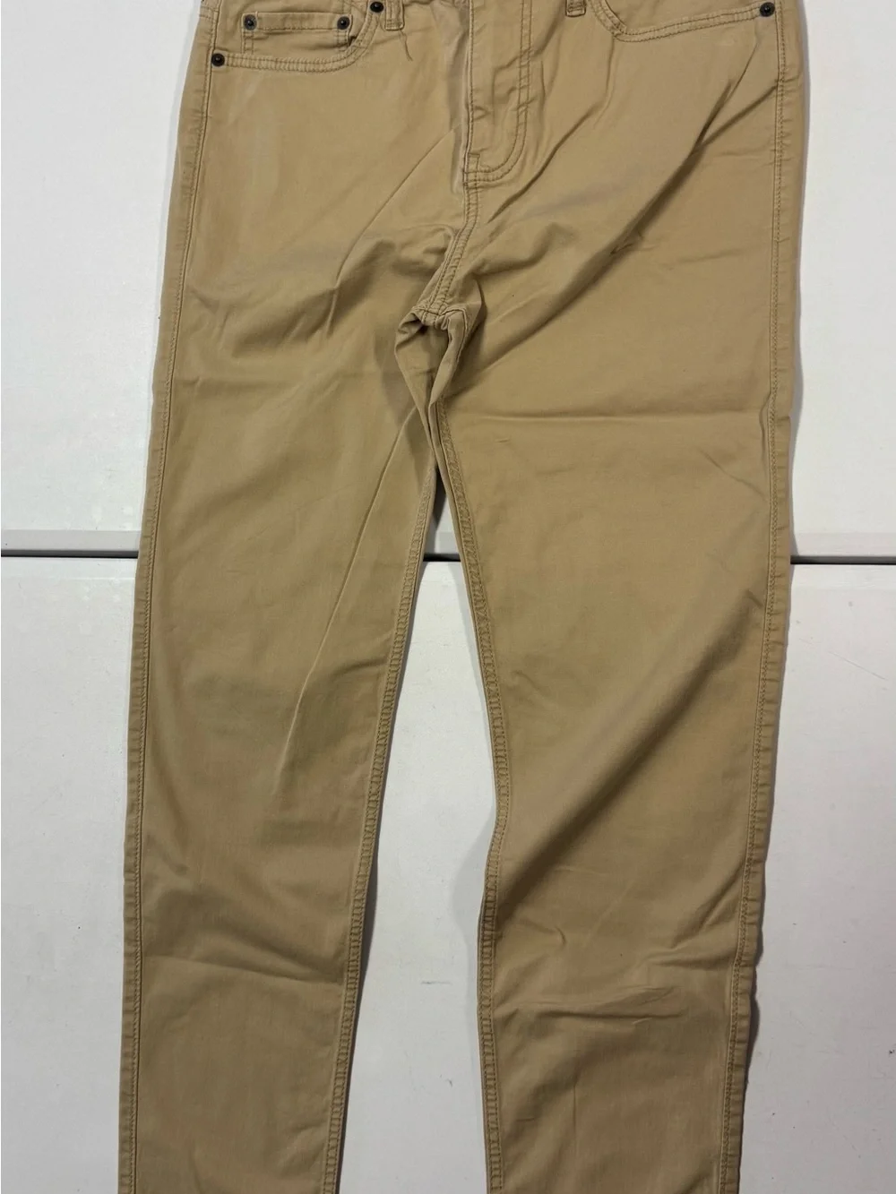 Hollister Men's Slim Fit Chinos in Khaki 30x32